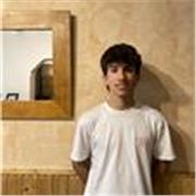 Estudiante de 18 años ofrece clases de inglés