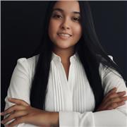 Me defino como una profesional empática, comprometida y apasionada por el desarrollo integral de las personas