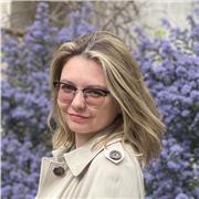 Online English/Ukrainian as a non-native language qualified teacher with 10 years of experience.