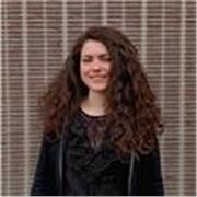 Laurenda magistrale in Economia, con buona conoscenza delle lingue straniere offro ripetizioni a ragazzini di medie ed elementari