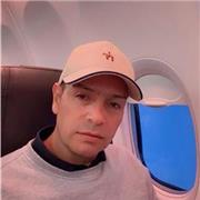 Profesor de apoyo para brindar clases de lecto- escritura a partir de la educación física