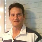 Profesor de inglés nativo con más de 30 años de experiencia docente y más de 20 años formando profesionales y directivos.