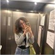 Professeur d’anglais pour enfants débutants, niveau C2, je propose des leçons personnalisées et motivantes en ligne.