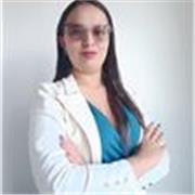 Psicopedagoga brinda apoyo escolar virtual con estrategias innovadoras y personalizadas