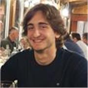 Studente universitario di Economia, diploma liceo scientifico