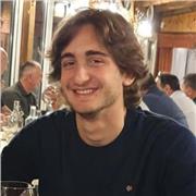 Studente universitario di Economia, diploma liceo scientifico