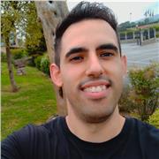 Graduado en Historia. Imparte clases de Historia y Geografía y en aquello relacionado con humanidades y sociales