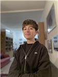 Estudiante de bachillerato imparte classes de varias materias