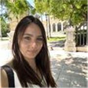Me considero una persona muy seria para trabajar, muy puntual y responsable; me gusta trabajar con niños, ya previamente lo he hecho y se me da muy bien, soy muy paciente y empática.
Me gustaría trabajar con personas cuyo interés sea aprender un nuevo idi