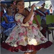 Profesora de baile especializada en la danza nacional cueca