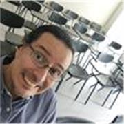 Profesor para alumnos de enseñanza media y universitarios enfocados en fluidos y energía