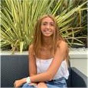 Studentessa impartisce lezioni private di matematica, fisica, inglese, spagnolo e aiuto nei compiti