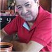 Maestro/as de español virtual para ayudar a los niños/as desembolverse como bilingues en un mundo competitivo