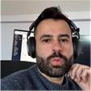 Experto en desarrollo web y microservicios; enseño a estudiantes, juniors y profesionales cómo programar mejor y avanzar