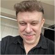 I give fantastic art lessons to aspiring artists. 