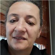 Docente laureata in ingegneria impartisce lezioni di elettronica ed elettrotecnica