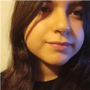 Profesora de inglés dispuesta a dar clase a todas las edades, pero preferiblemente niños más pequeños. Preferiblemente en Irún, pero me puedo desplazar a Donosti sin problema