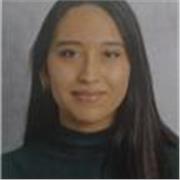 Estudiante universitaria que ofrece clases de matemáticas a alumnos de primaria y secundaria (ESO)