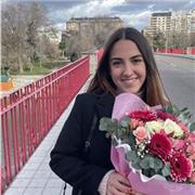 Profesora titulada en bachillerato, apta para reforzar en asignaturas de modalidad ciencias sociales y humanidades en la ESO