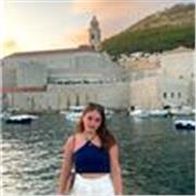 Studentessa universitaria, con certificazione B2. Aiuto ragazzi scuole elementari/medie
