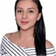 Profesora de español, con algo enfoque en niños, niñas y adolescentes