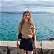 Profesora de francés nativa con un año de experiencia ofrece clases particulares para niños y adultos en Cantabria y en línea.
