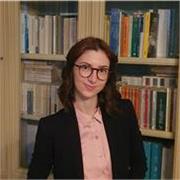 Laureata in Giurisprudenza e abilitata all'esercizio della professione forense aiuta studenti nello svolgimento dei compiti