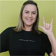 Aulas de Português e Libras para todas as idades