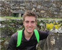 ¡! soy álex valero, estudiante de cuarto curso de estudios ingleses en la universitat de valència, y estoy dispuesto a echarte una mano en lo que necesites