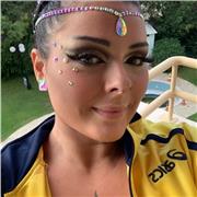 Offro lezioni private per qualsiasi persona , uomo o donna , giovani o maturi che nel poco tempo libero abbia voglia di divertirsi insieme a me .
Balliamo insieme e facciamo una sorpresa al vostro compagno/a