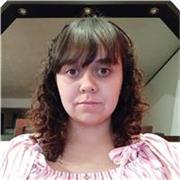 Profesora de administración e inglés que imparte clases a niños