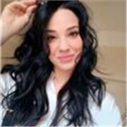 Ciao! Se ti serve aiuto per imparare l'inglese, sono la persona che stai cercando!