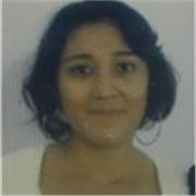Profesora de materias diversas imparte clases para niños, adolescentes y adultos