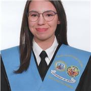 Doy clases particulares económicas de inglés para mejorar mi currículum y sobre todo ayudar a los alumnos ya que estoy terminando la carrera de Filología Inglesa y cuento con un año de experiencia viviendo en el extranjero (Noruega)