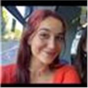 Profesora de inglés con experiencia con niños de 6 a 16 años.