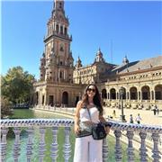 Soy una chica joven que se ofrece para impartir clases en CADIZ