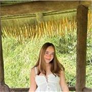 Profesora de inglés con nivel C1 y experiencia docente ofrece clases dinámicas – 100% online desde Madrid