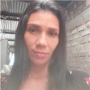 Profesor de apoyo para niños en primaria presencial