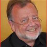 Ich habe über Jahrzehnte Menschen aller Altersklassen, Berufsrichtungen und Bedürfnisse beraten. 
Sag mir dein Problem und dann ..