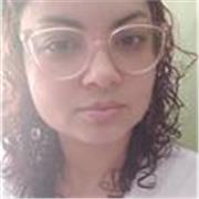 Profesor de ayuda con deberes con enfoque en matemáticas