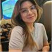 Maestra de español con experiencia literaria y docente