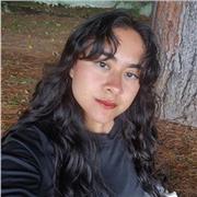 Biologa con experiencia en enseñanza a niveles de educación media y basica secundaria, en inglés y español