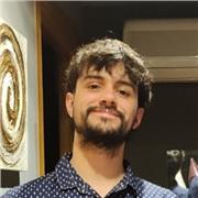 Estudiante de desarrollo de aplicaciones multiplataforma con una media de 9'5 en programación. Soy una persona muy simpática con