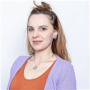 Italian tutor providing conversation lessons for all ages