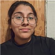 Profesora de lengua para enseñanza de lectura a niños