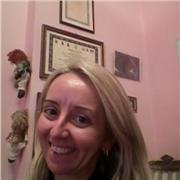 Laureata in giurisprudenza con indirizzo econimico impartisce lezioni di diritto econimia scienze delle finanze a studenti