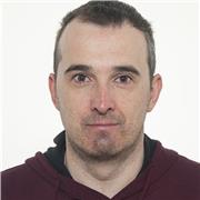 Profesor de refuerzo se ofrece para dar clases de matemáticas y Física y Quimica