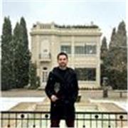 Profesor de español nativo imparte clases a personas de todas las edadds