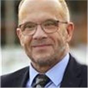 Uczę młodzież i dorosłych one-on-one, dostarczam wszystkich materiałów, oferuję elastyczny grafik i jedno darmowe spotkanie