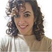 Profesora de francés en Escuelas Oficiales de Idiomas imparte clase de forma presencial y online